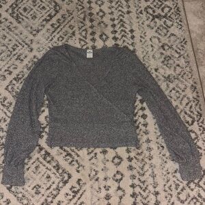 Hollister V-neck long sleeve